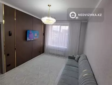 2-комнатная квартира, этаж 4 из 9, 60 м²