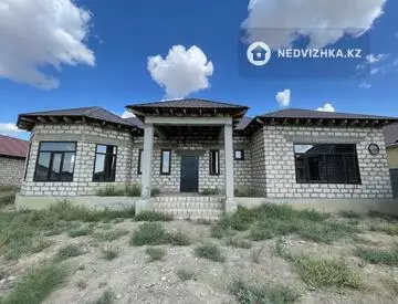 7-комнатная часть дома, 8 соток, 323 м²