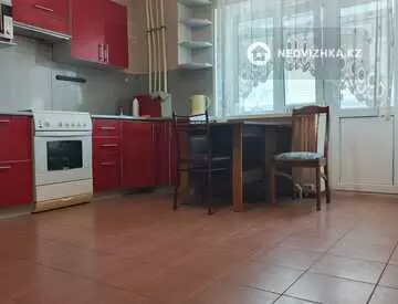 3-комнатная квартира, этаж 3 из 5, 60 м²