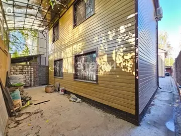 6-комнатный дом, 4 соток, 271 м², на длительный срок