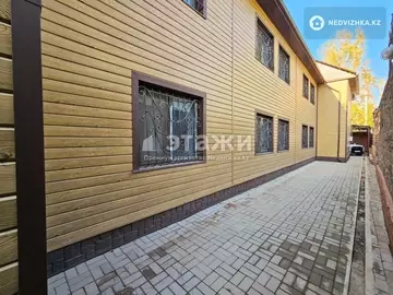 6-комнатный дом, 4 соток, 271 м², на длительный срок