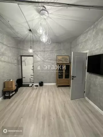 1-комнатная квартира, этаж 9 из 9, 39 м²