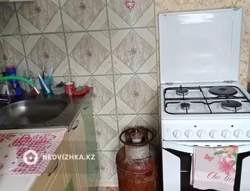 1-комнатная квартира, этаж 3 из 5, 30 м²