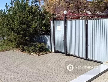 4-комнатный дом, 8.2 соток, 149 м²