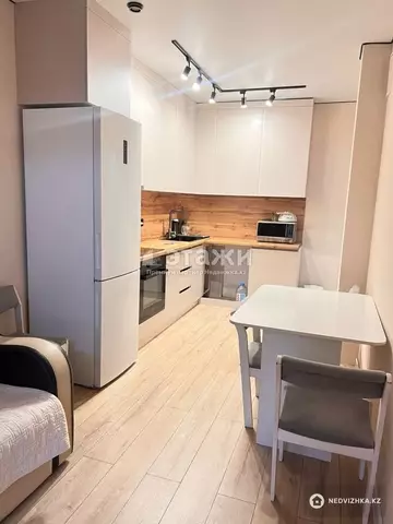1-комнатная квартира, этаж 4 из 5, 49 м²
