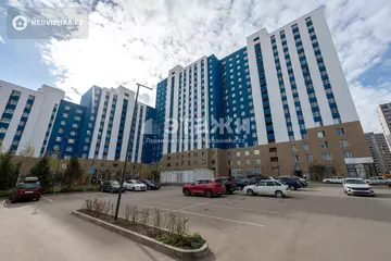 1-комнатная квартира, этаж 3 из 17, 40 м²