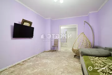 3-комнатная квартира, этаж 8 из 16, 90 м²