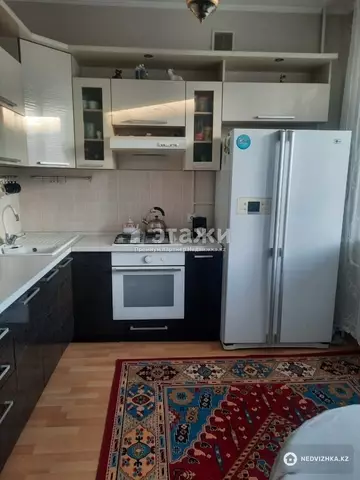 2-комнатная квартира, этаж 4 из 5, 70 м²
