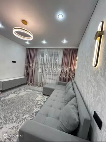 1-комнатная квартира, этаж 3 из 9, 36 м²