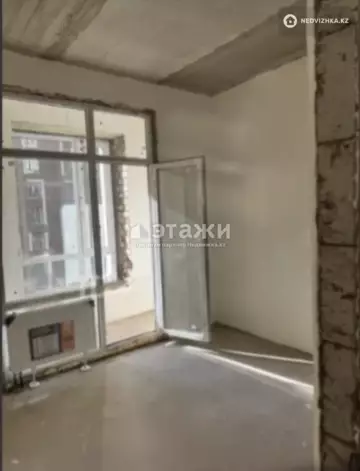 1-комнатная квартира, этаж 7 из 25, 38 м²