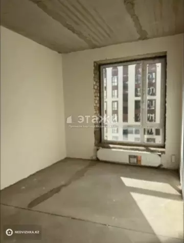 1-комнатная квартира, этаж 7 из 25, 38 м²