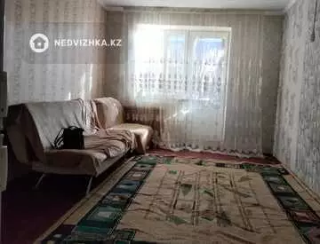 2-комнатная квартира, этаж 4 из 4, 45 м²