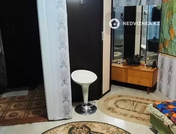 1-комнатная квартира, этаж 4 из 5, 22 м², по часам