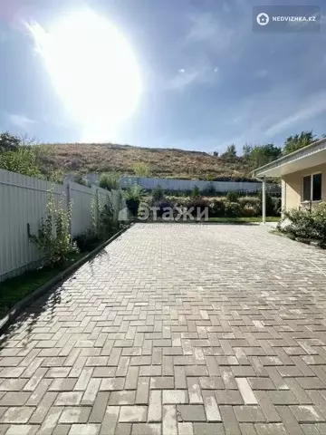 5-комнатный дом, 8.3 соток, 130 м²