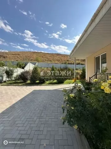 5-комнатный дом, 8.3 соток, 130 м²