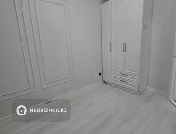 2-комнатная квартира, этаж 13 из 13, 54 м²