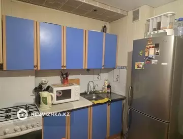 2-комнатная квартира, этаж 1 из 9, 53 м², посуточно