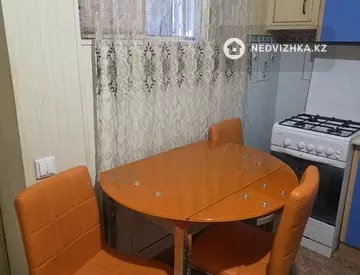 2-комнатная квартира, этаж 1 из 9, 53 м², посуточно