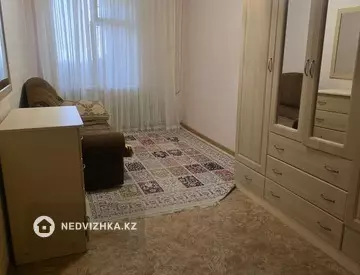 2-комнатная квартира, этаж 1 из 9, 53 м², посуточно