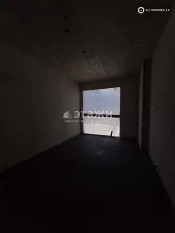 3-комнатная квартира, этаж 19 из 27, 76 м²