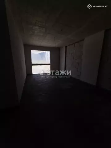 3-комнатная квартира, этаж 19 из 27, 76 м²