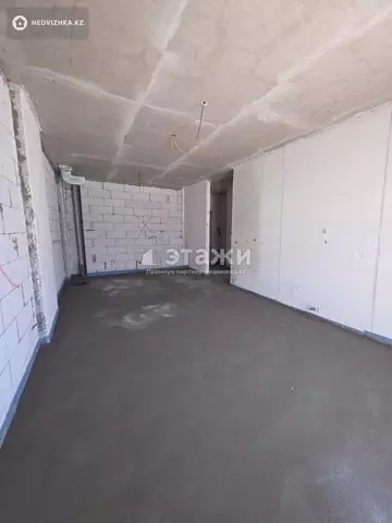 3-комнатная квартира, этаж 19 из 27, 76 м²