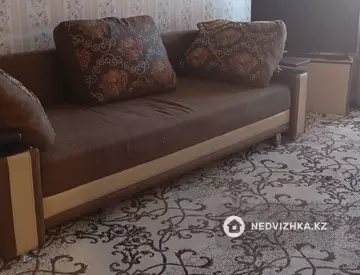 2-комнатная квартира, этаж 2 из 5, 5 м², на длительный срок