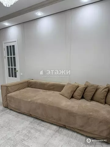 3-комнатная квартира, этаж 4 из 17, 96 м²