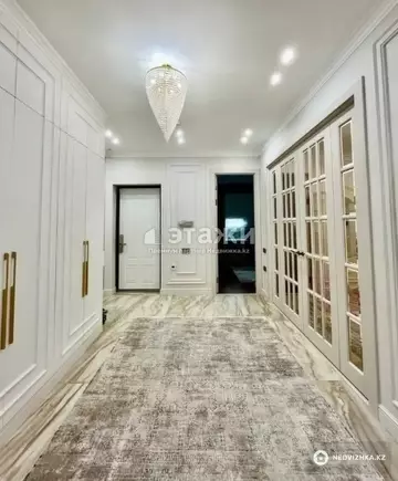 3-комнатная квартира, этаж 10 из 21, 102 м²