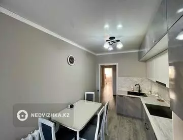 3-комнатная квартира, этаж 1 из 5, 81 м²