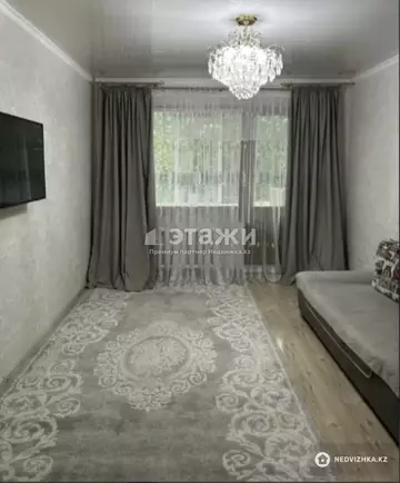 3-комнатная квартира, этаж 3 из 5, 64 м²