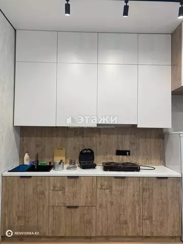 1-комнатная квартира, этаж 3 из 9, 38 м²