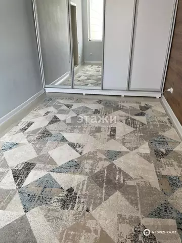 4-комнатная квартира, этаж 5 из 5, 81 м²