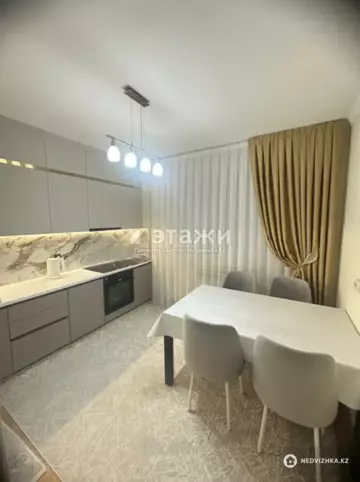 2-комнатная квартира, этаж 1 из 9, 62 м²