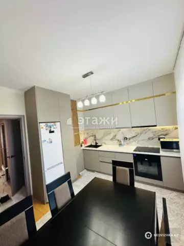 2-комнатная квартира, этаж 1 из 9, 62 м²