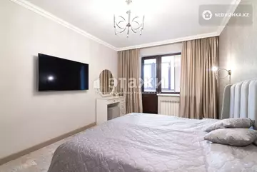 4-комнатная квартира, этаж 9 из 12, 127 м²