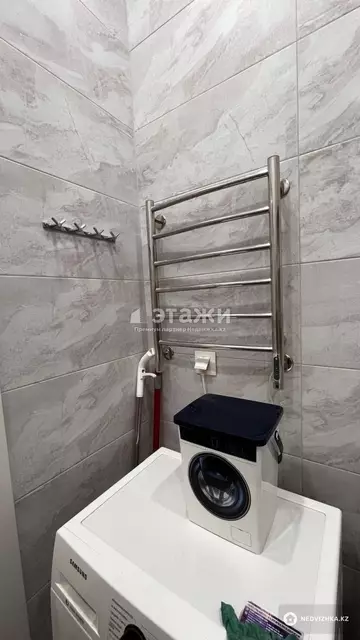 3-комнатная квартира, этаж 2 из 10, 100 м²