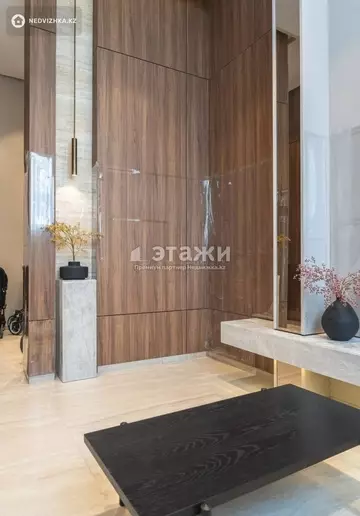4-комнатная квартира, этаж 10 из 16, 121 м²