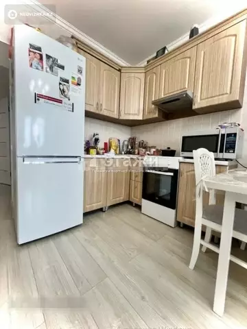 2-комнатная квартира, этаж 3 из 9, 46 м²