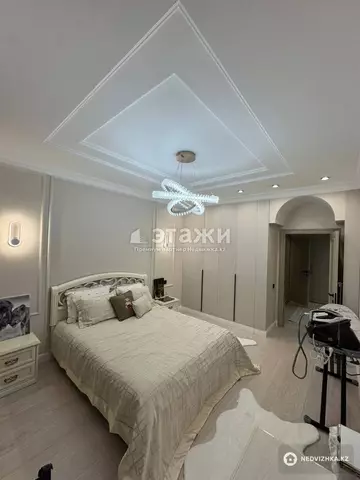 2-комнатная квартира, этаж 7 из 14, 55 м²