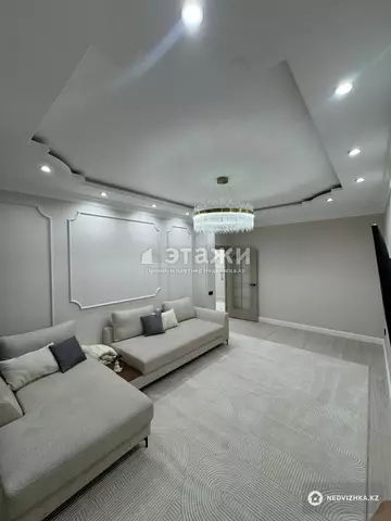 2-комнатная квартира, этаж 7 из 14, 55 м²