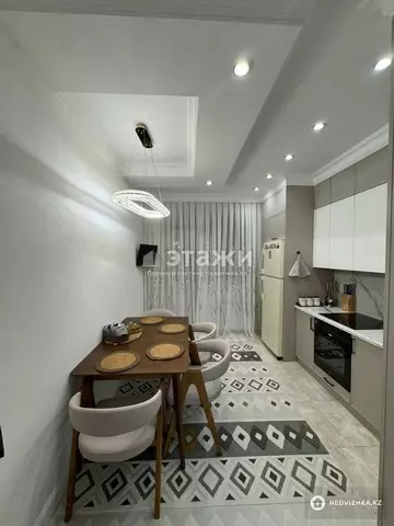 2-комнатная квартира, этаж 7 из 14, 55 м²