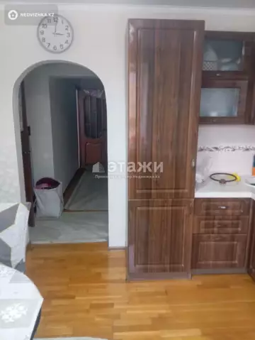 2-комнатная квартира, этаж 3 из 9, 65 м²