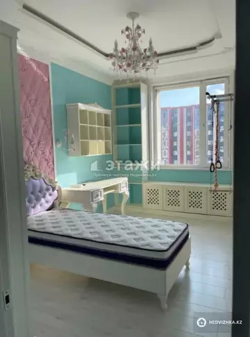 3-комнатная квартира, этаж 6 из 8, 80 м²