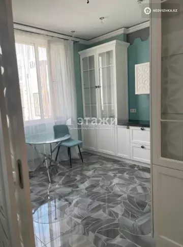 3-комнатная квартира, этаж 6 из 8, 80 м²