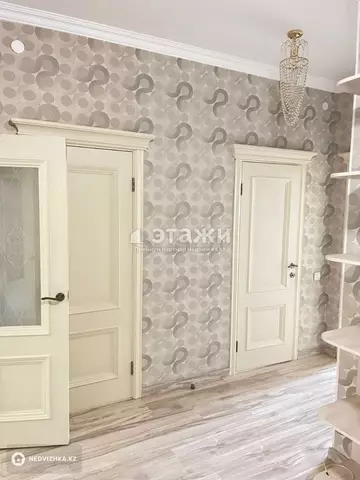 2-комнатная квартира, этаж 7 из 14, 72 м²