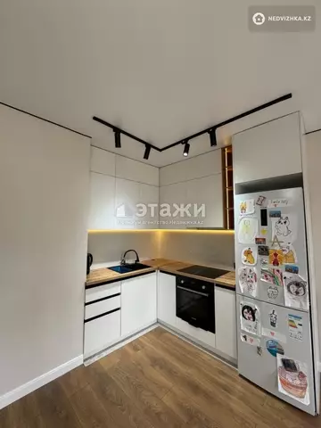 4-комнатная квартира, этаж 5 из 15, 100 м²