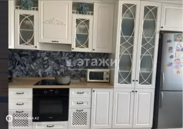 3-комнатная квартира, этаж 14 из 18, 92 м²