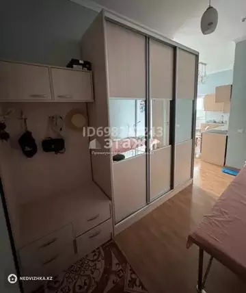1-комнатная квартира, этаж 13 из 22, 38 м²