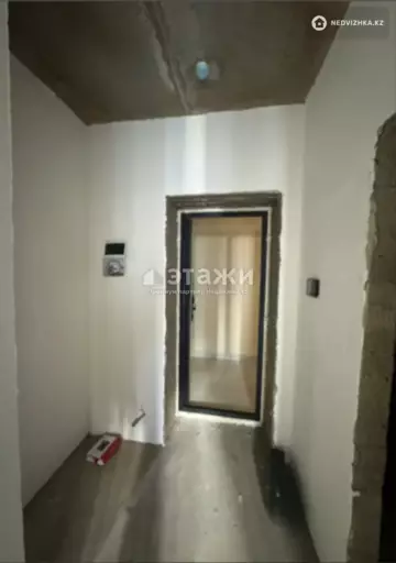 1-комнатная квартира, этаж 7 из 12, 38 м²